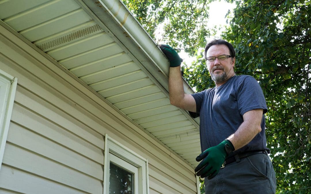 How to Clean Gutters