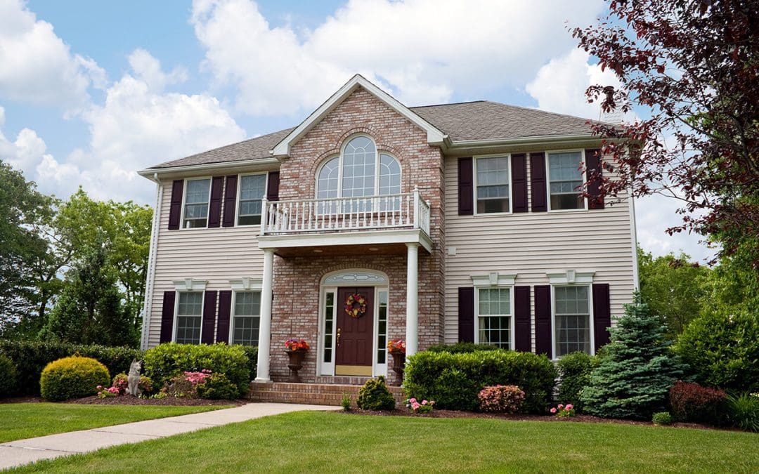 A Guide to 4 Siding Materials for Your Home